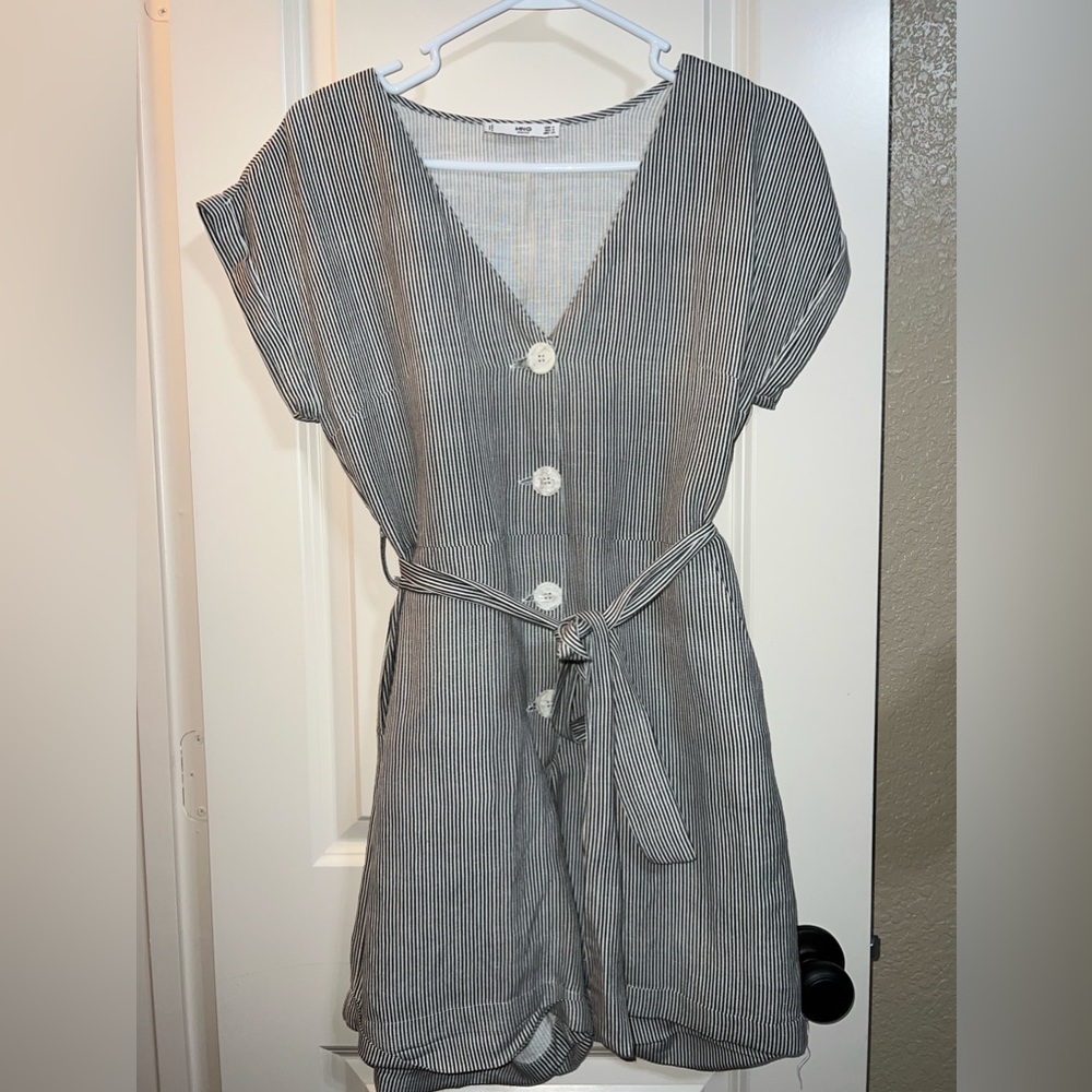 Black n White  shorts Jumper